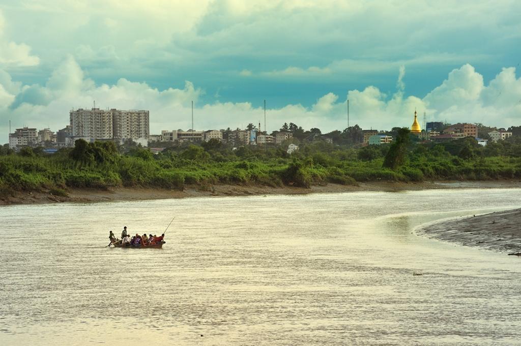 Royal Golden View Hotel Yangon Eksteriør bilde