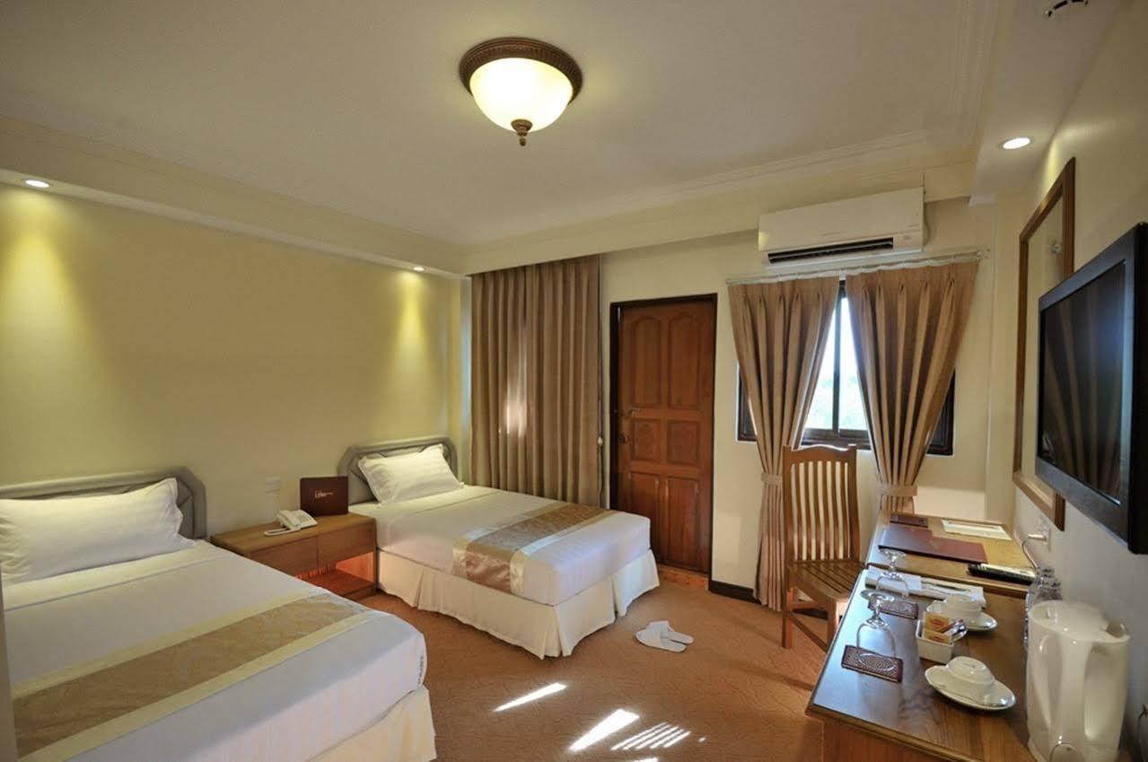 Royal Golden View Hotel Yangon Eksteriør bilde
